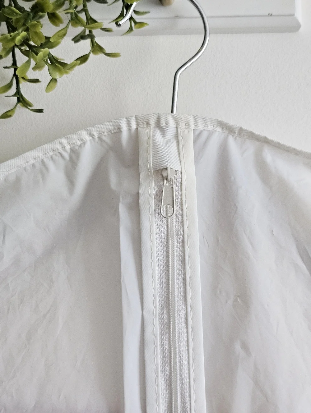 Coach classic white